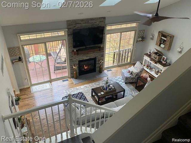 7305 Gateway Drive, West Bloomfield, MI 48322