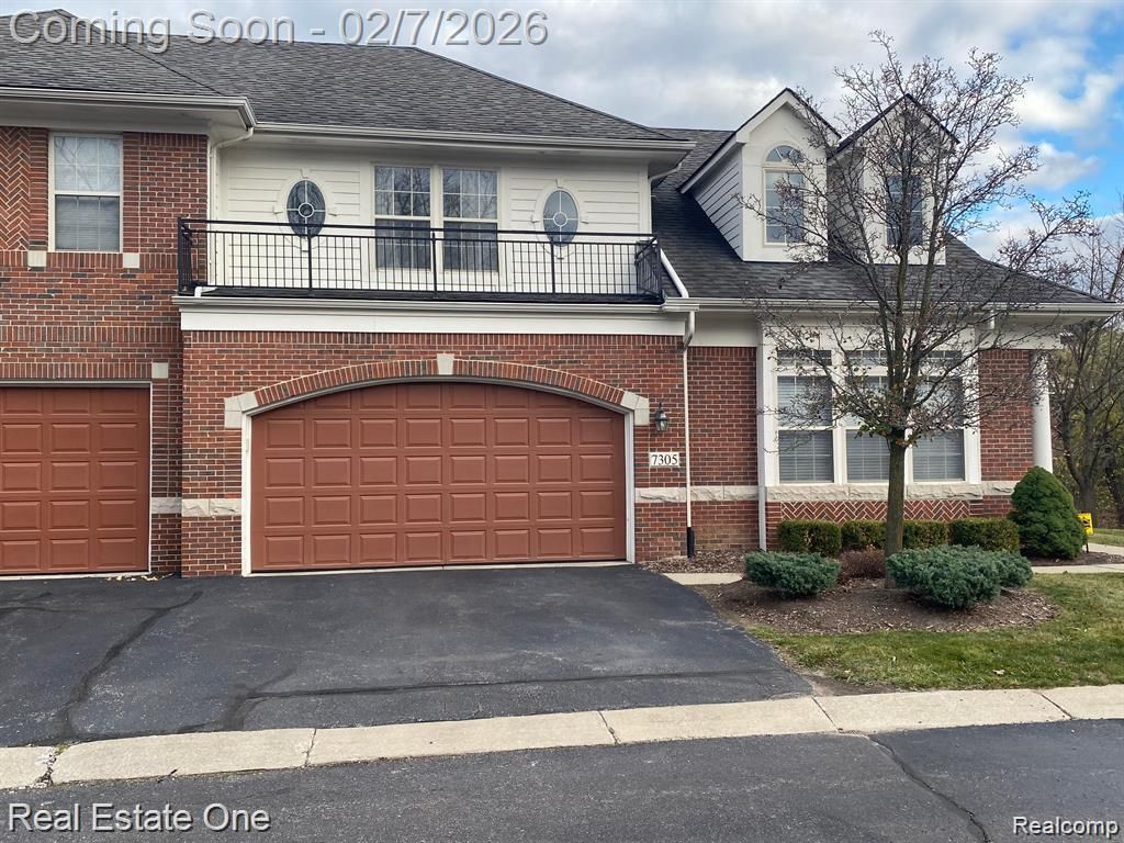 7305 Gateway Drive, West Bloomfield, MI 48322