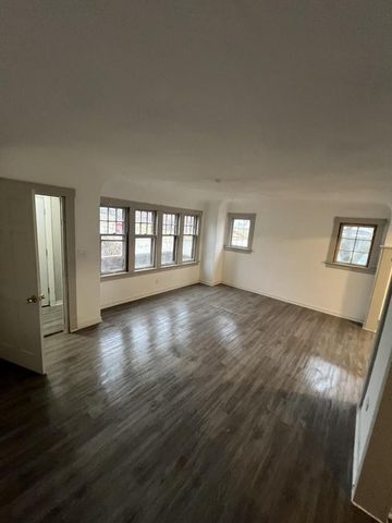 3701 N 14th STREET, Milwaukee, WI 53206