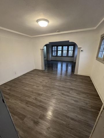 3701 N 14th STREET, Milwaukee, WI 53206