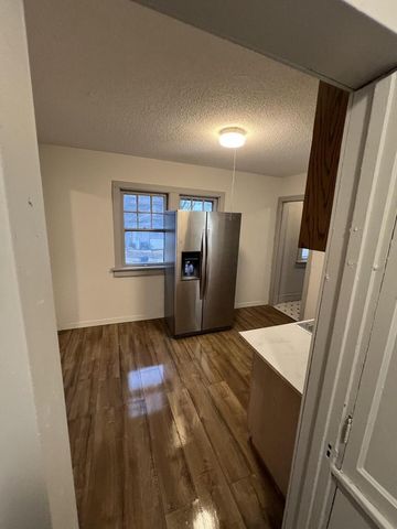 3701 N 14th STREET, Milwaukee, WI 53206