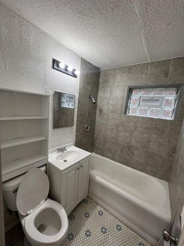 3701 N 14th STREET, Milwaukee, WI 53206