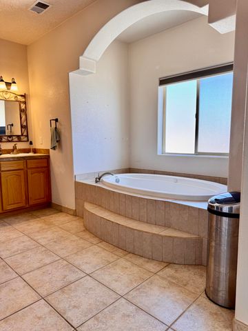 9905 Cardinal Street NW, Albuquerque, NM 87114