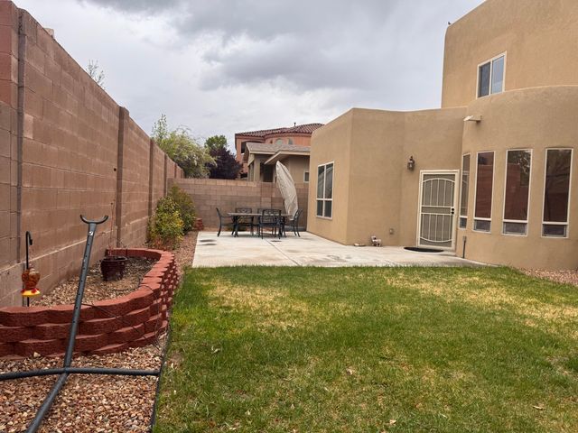 9905 Cardinal Street NW, Albuquerque, NM 87114