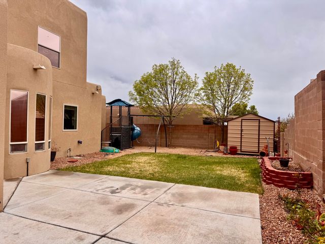 9905 Cardinal Street NW, Albuquerque, NM 87114