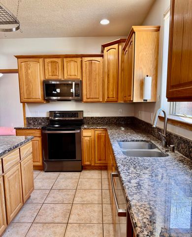 9905 Cardinal Street NW, Albuquerque, NM 87114