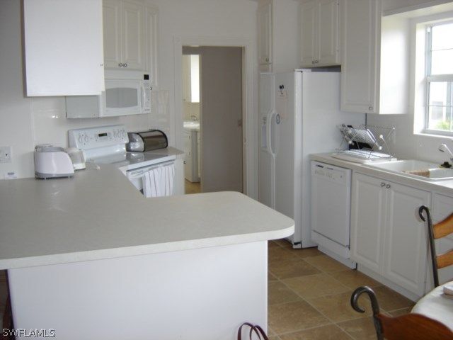 7450 EMILIA LN, Naples, FL 34114