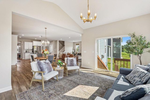 W242N5623 Peppertree DRIVE S, Sussex, WI 53089