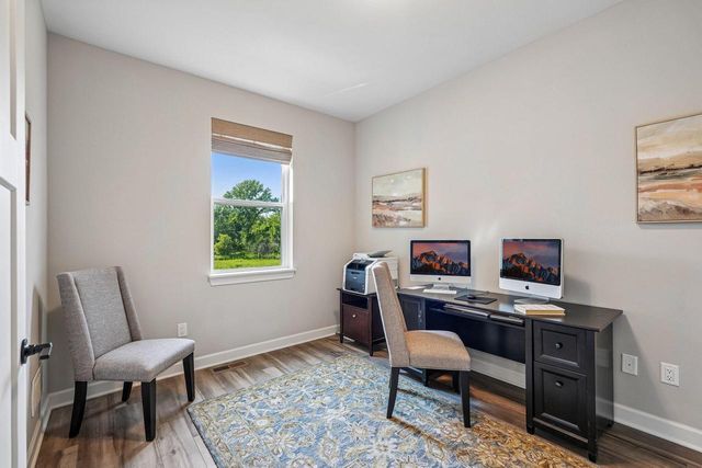 W242N5623 Peppertree DRIVE S, Sussex, WI 53089