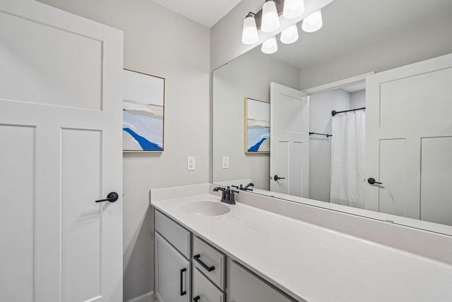 W242N5623 Peppertree DRIVE S, Sussex, WI 53089