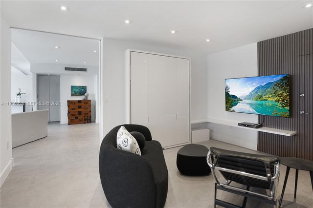 800 West Ave 421, Miami Beach, FL 33139