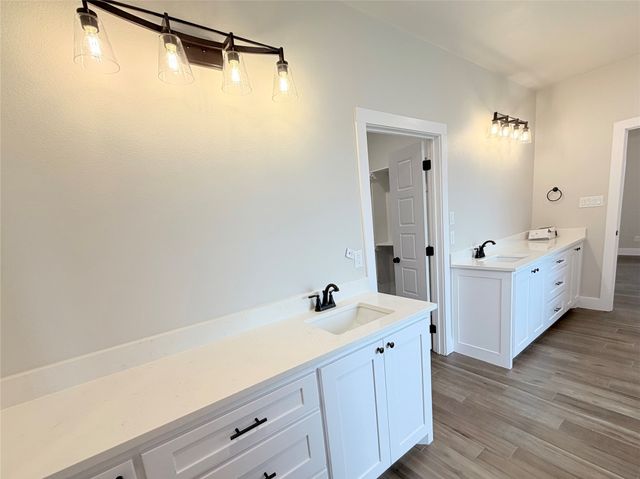 1013 Sabrina Court, Weatherford, TX 76085