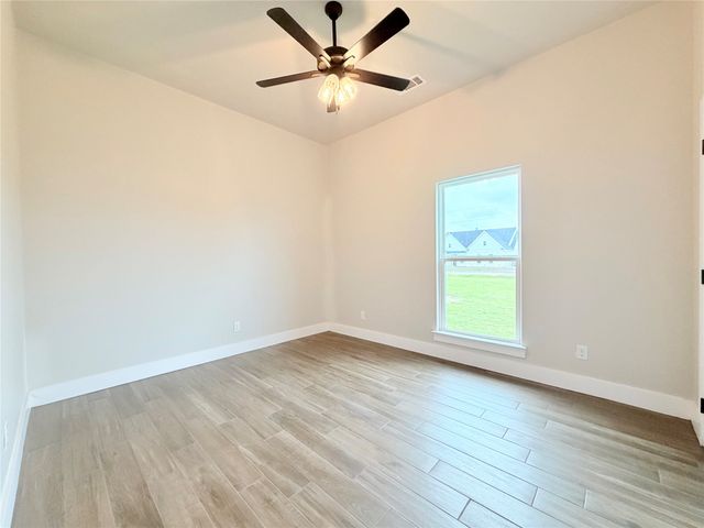 1013 Sabrina Court, Weatherford, TX 76085