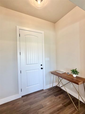 1013 Sabrina Court, Weatherford, TX 76085