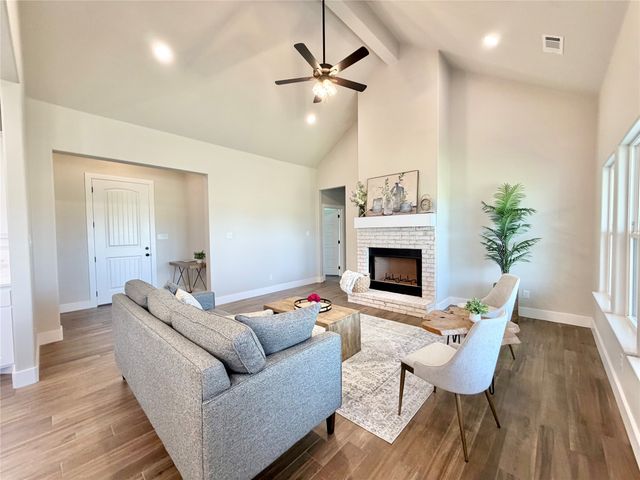 1013 Sabrina Court, Weatherford, TX 76085