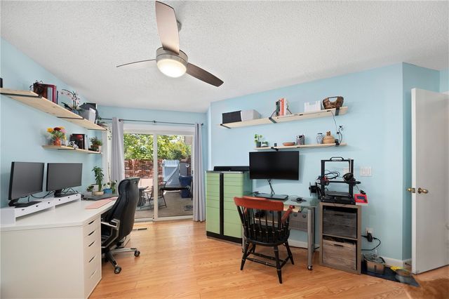 933 Williamsburg Circle, Warwick, RI 02886