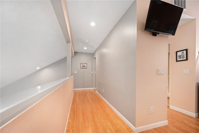 933 Williamsburg Circle, Warwick, RI 02886