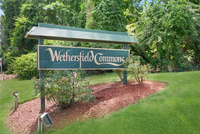 933 Williamsburg Circle, Warwick, RI 02886