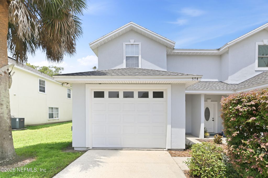 574 STOCKS Street, Atlantic Beach, FL 32233