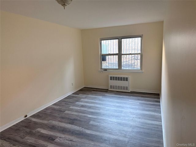 34-09 30th Street, Astoria, NY 11106