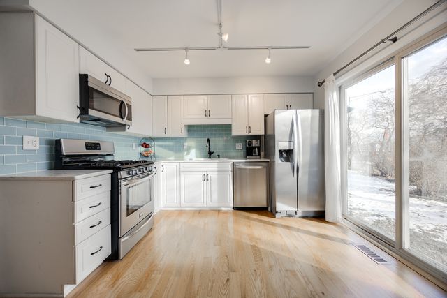 142 Aberdeen Court, Geneva, IL 60134