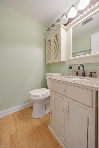 142 Aberdeen Court, Geneva, IL 60134