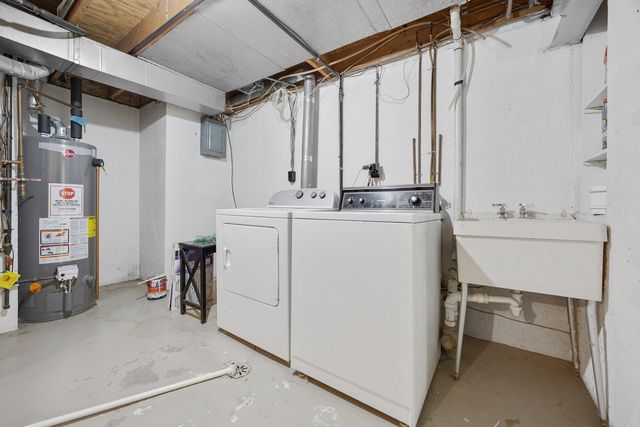 142 Aberdeen Court, Geneva, IL 60134