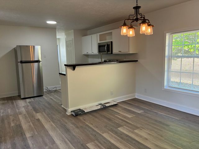 872 S Dogwood Drive, Berea, KY 40403