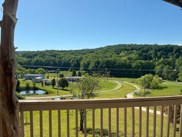 872 S Dogwood Drive, Berea, KY 40403