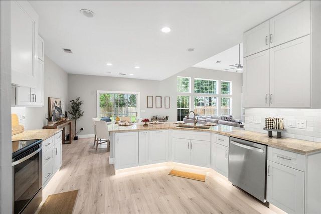 135 Corral Circle, Summerville, SC 29485