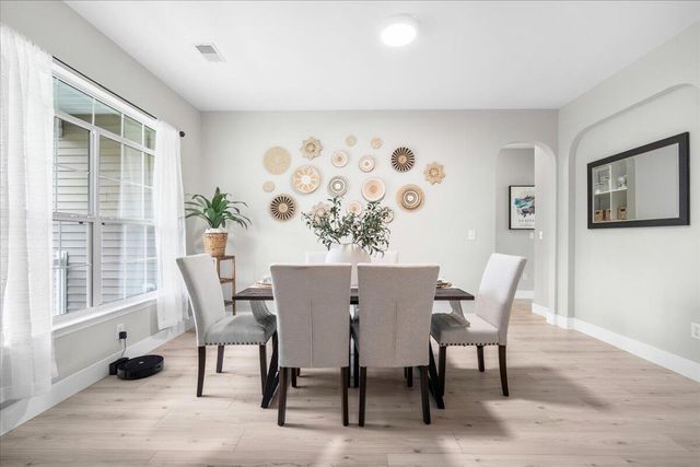 135 Corral Circle, Summerville, SC 29485