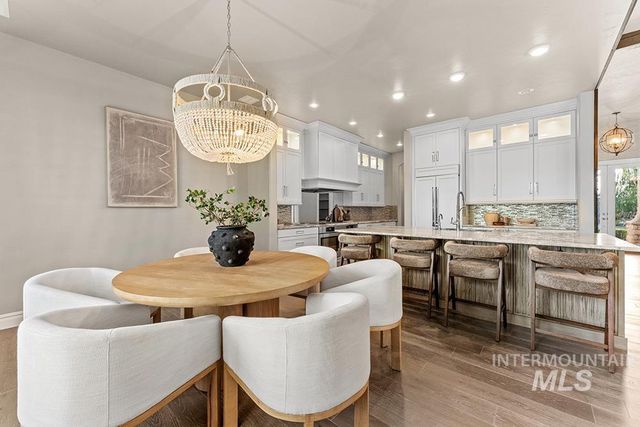 754 S Lone Hollow Way, Eagle, ID 83616