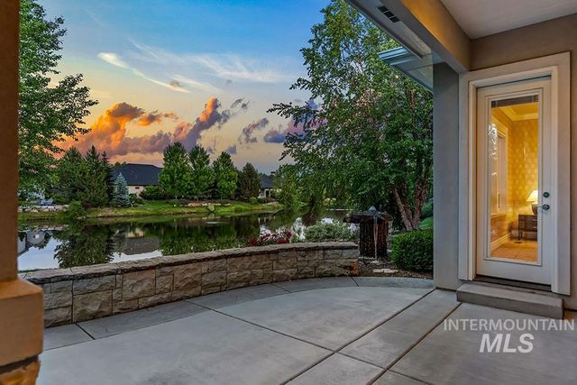 754 S Lone Hollow Way, Eagle, ID 83616