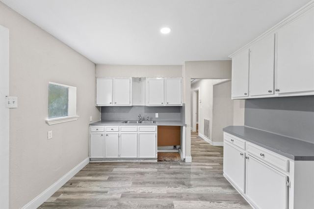 1405 Palm Street, La Marque, TX 77568