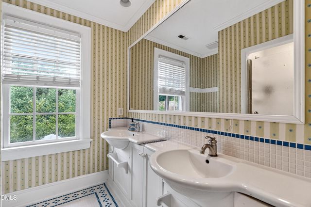 306 Hillcrest Road, Raleigh, NC 27605