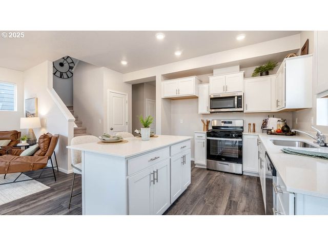 2937 U St, Springfield, OR 97477