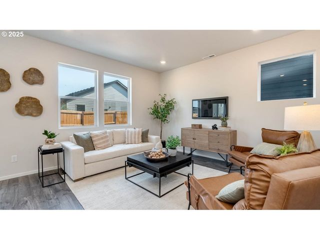 2937 U St, Springfield, OR 97477