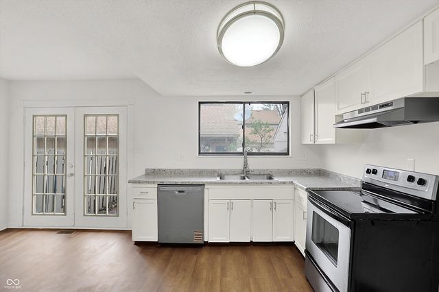 1935 Bridgton Court, Indianapolis, IN 46219