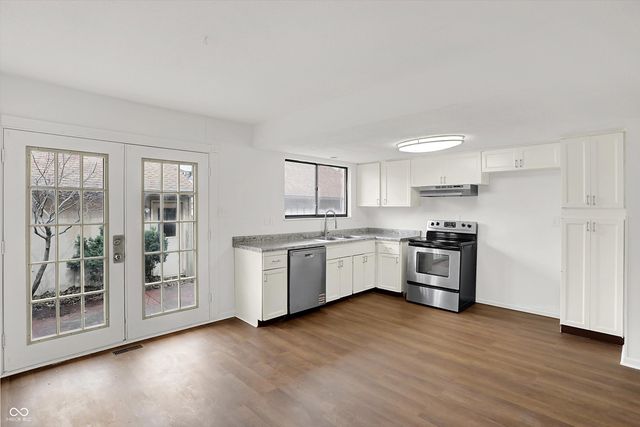 1935 Bridgton Court, Indianapolis, IN 46219