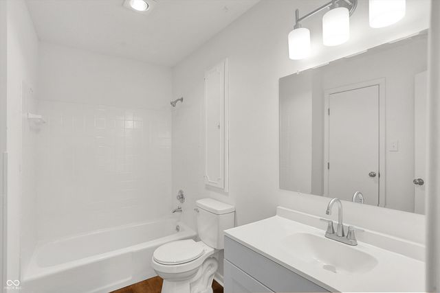 1935 Bridgton Court, Indianapolis, IN 46219