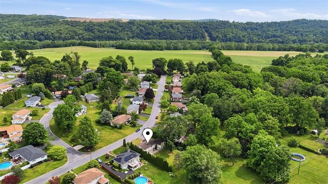 3951 Kenrick Drive, Bethlehem City, PA 18020
