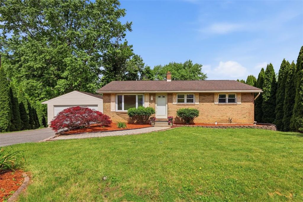 3951 Kenrick Drive, Bethlehem City, PA 18020