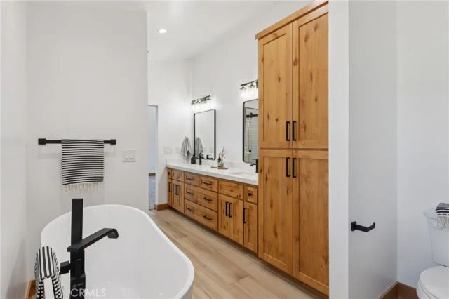 441 Wagon Wheel, Big Bear City, CA 92314