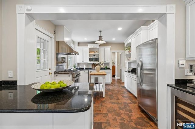 378 Park Street, Montclair, NJ 07043