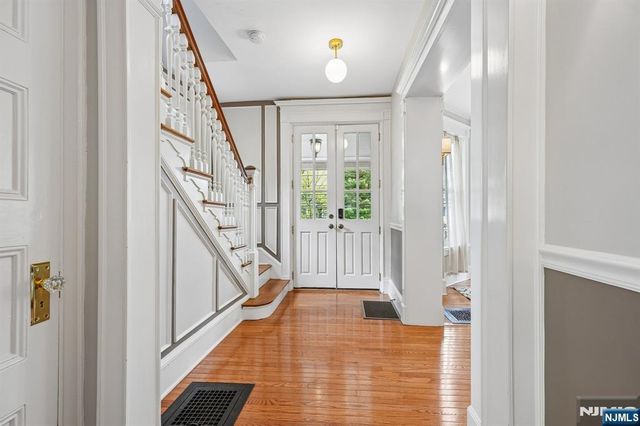 378 Park Street, Montclair, NJ 07043