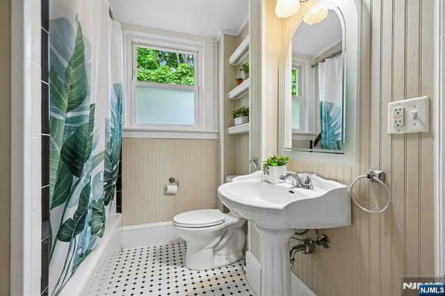 378 Park Street, Montclair, NJ 07043