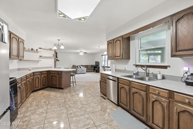 1901 Laura Lane, Joplin, MO 64801