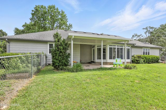 1901 Laura Lane, Joplin, MO 64801