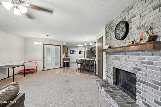 1901 Laura Lane, Joplin, MO 64801