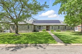1901 Laura Lane, Joplin, MO 64801